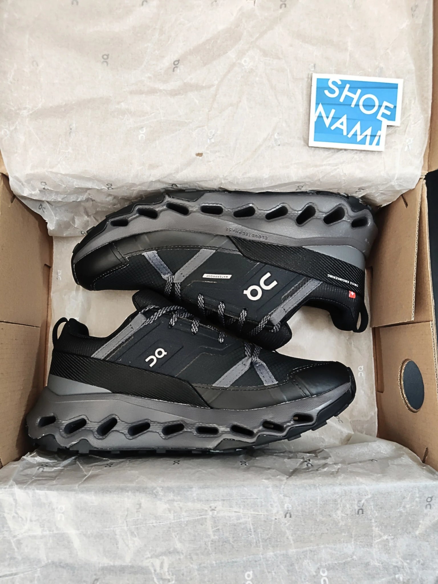 on-cloudhorizon-waterproof-black-eclipse-womens-3WE10020106-2