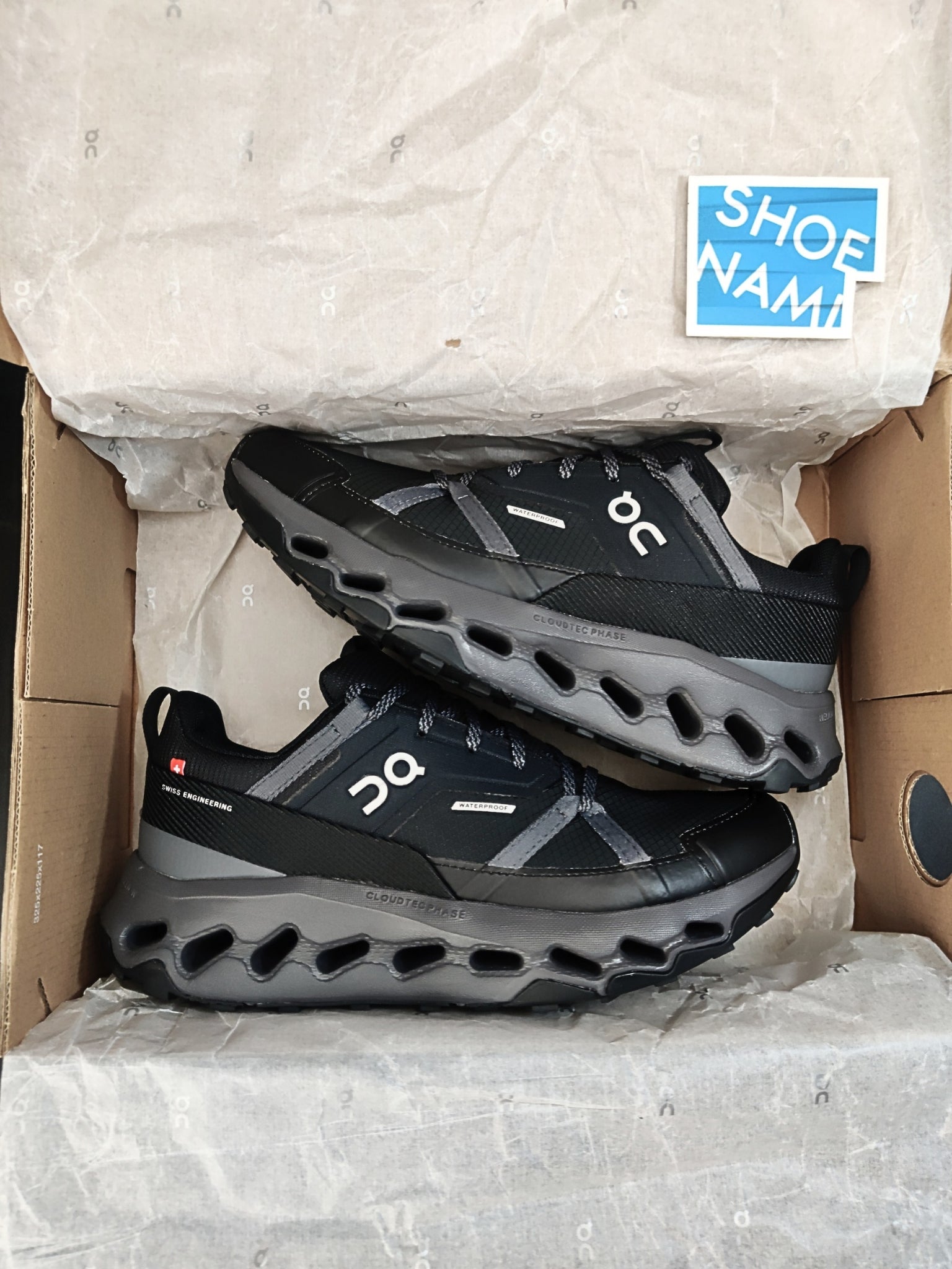 on-cloudhorizon-waterproof-black-eclipse-womens-3WE10020106-4