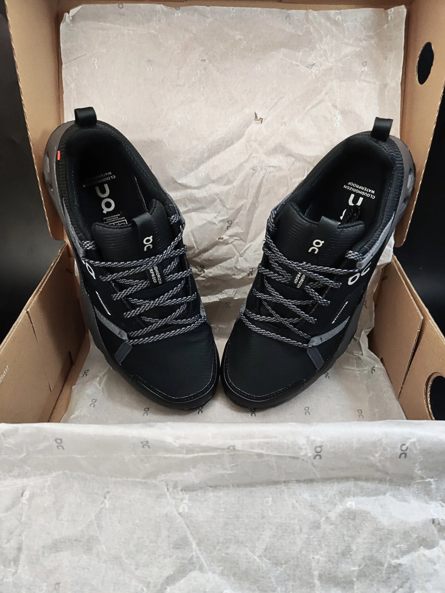 on-cloudhorizon-waterproof-black-eclipse-womens-3WE10020106-5