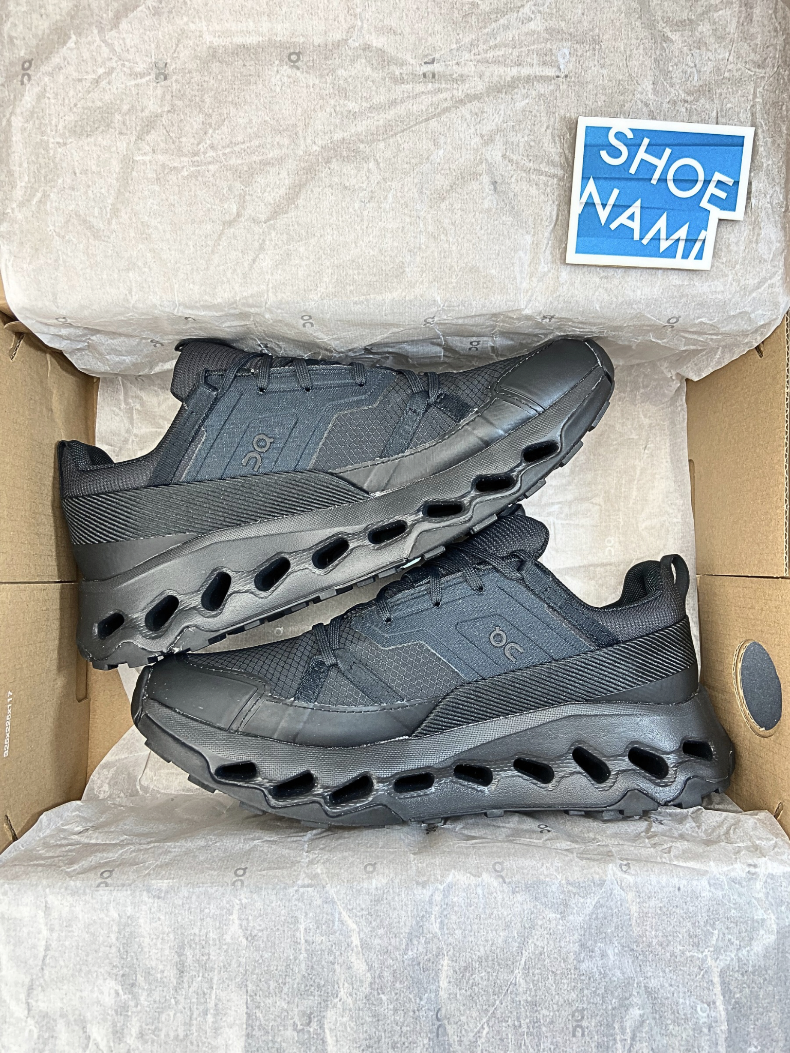 /on-cloudhorizon-waterproof-black-womens-3WE10021043-6