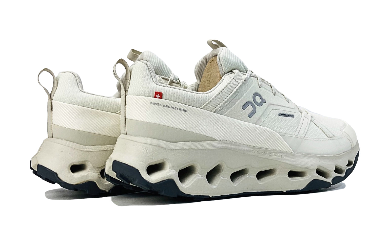 on-cloudhorizon-waterproof-ghost-ivory-mens-3ME10053586-8