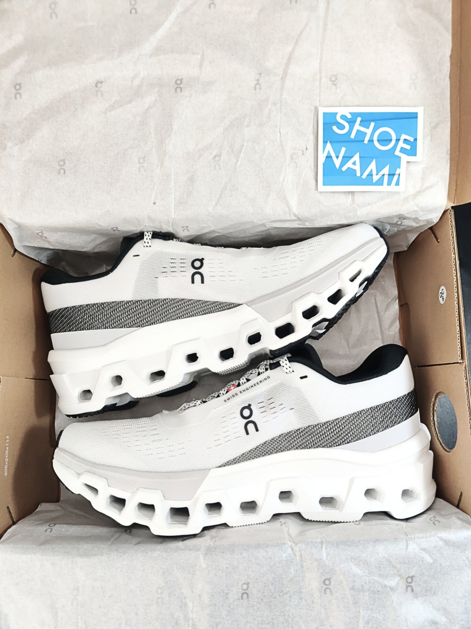 on-cloudmonster-2-white-frost-womens-3WE10110664-3