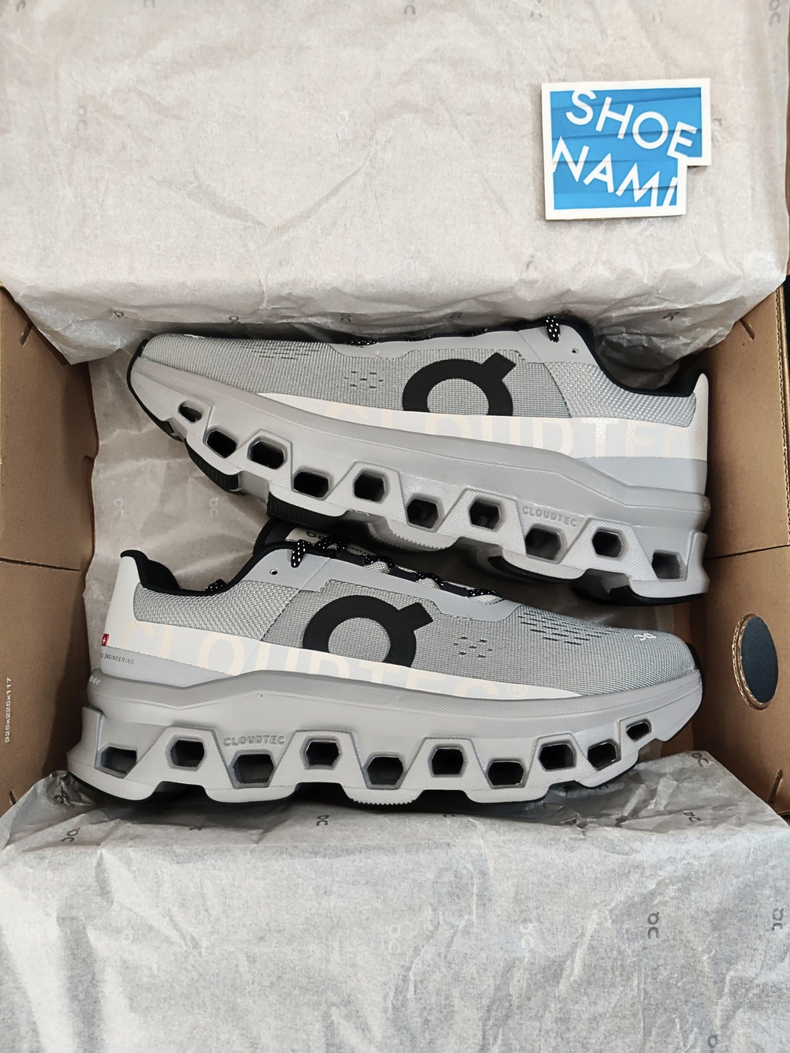 on-cloudmonster-alloy-silver-mens-61.97657-3