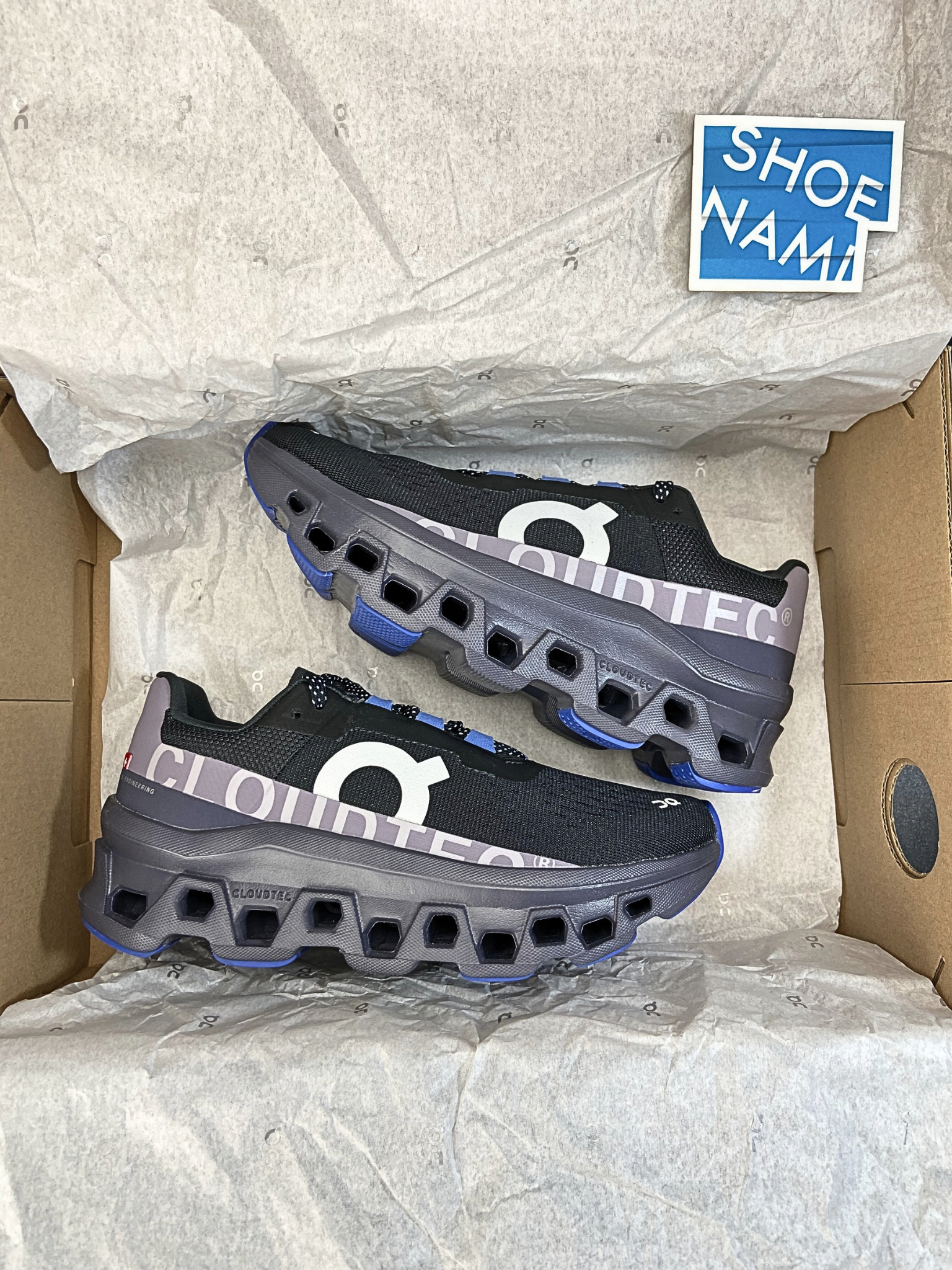 on-cloudmonster-magnet-shark-womens-61.98082-4