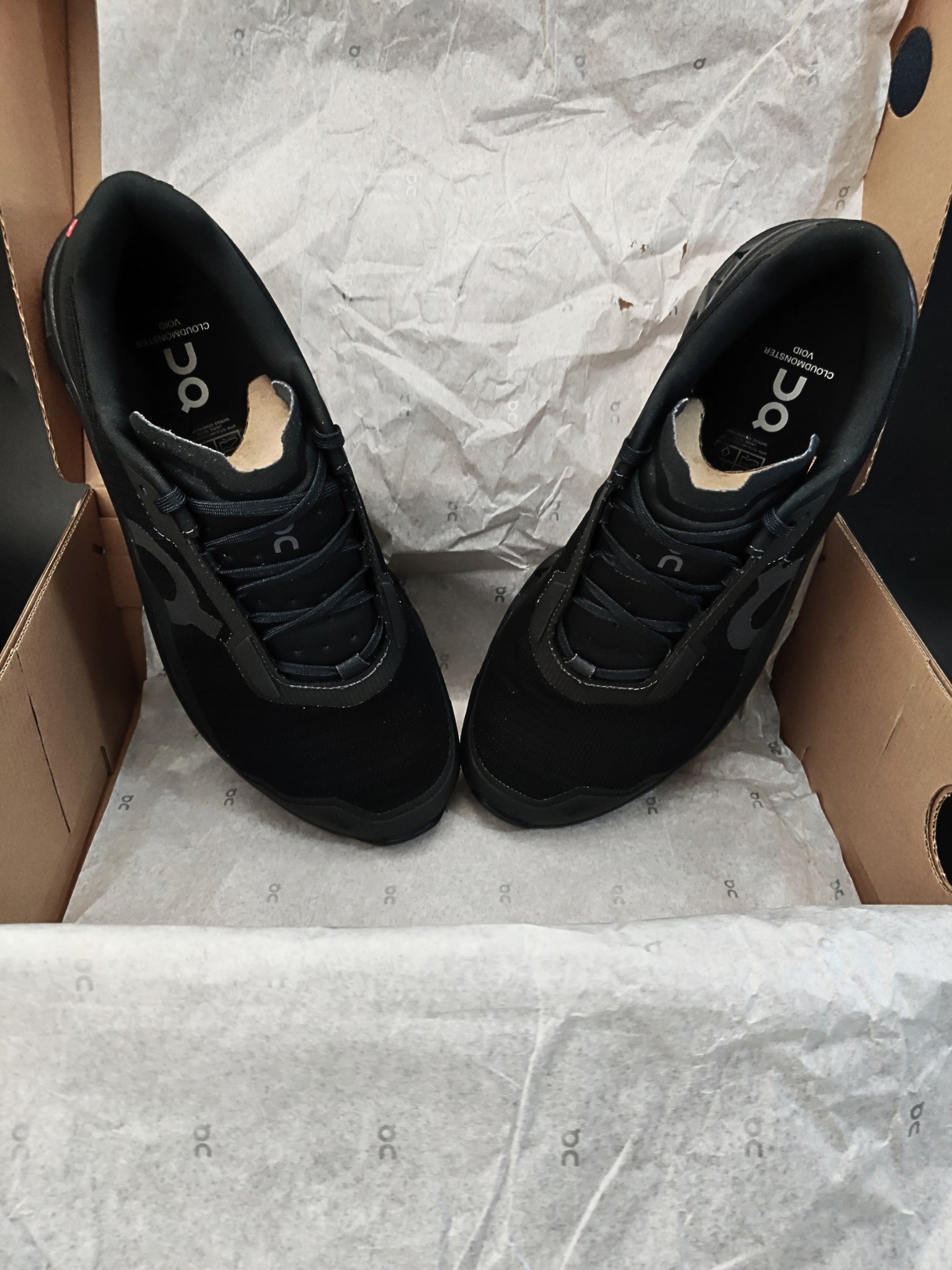 on-cloudmonster-void-triple-black-mens-3MF10671043-5