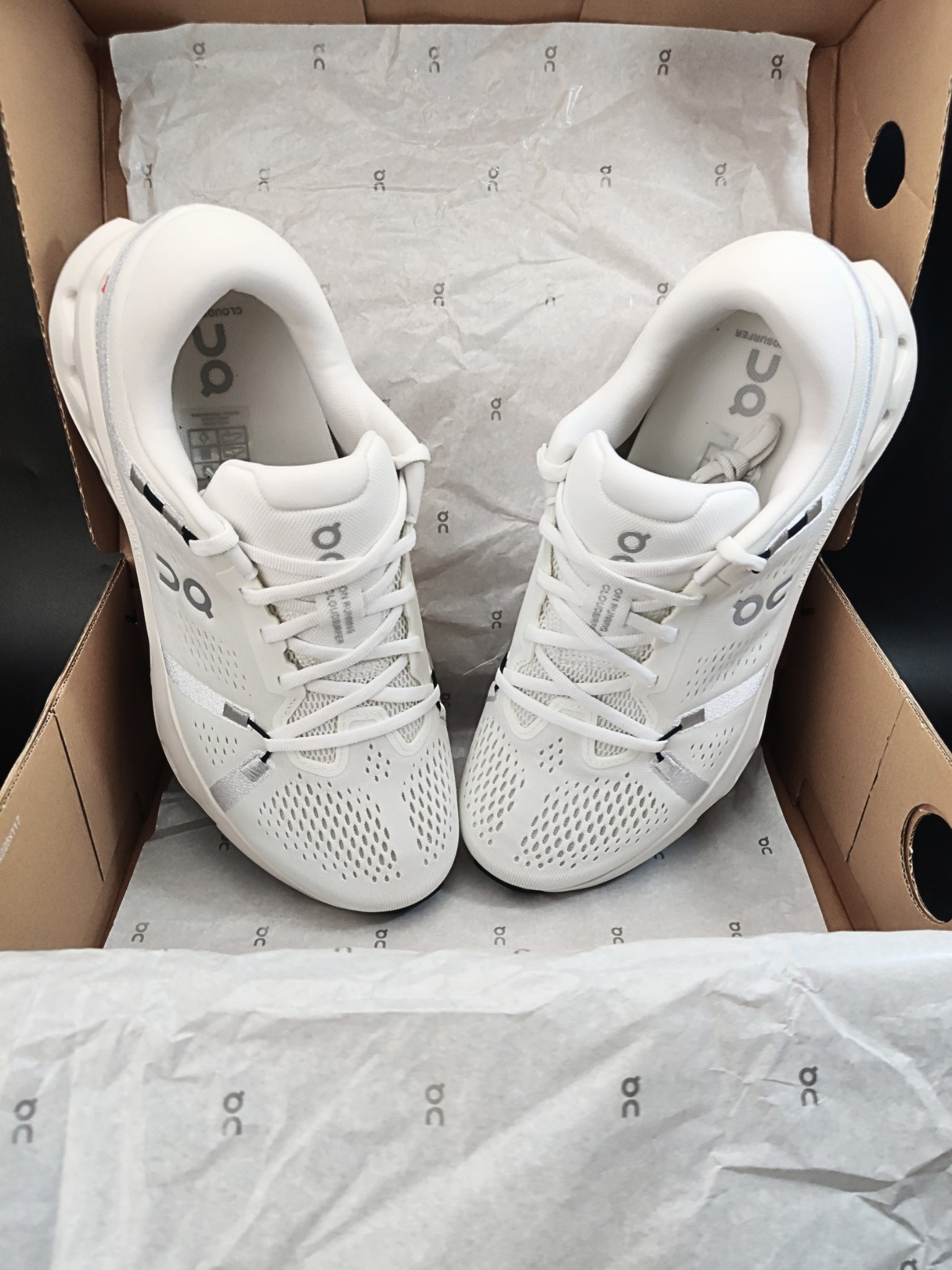 on-cloudsurfer-2-ivory-mens-3MF10123334-5
