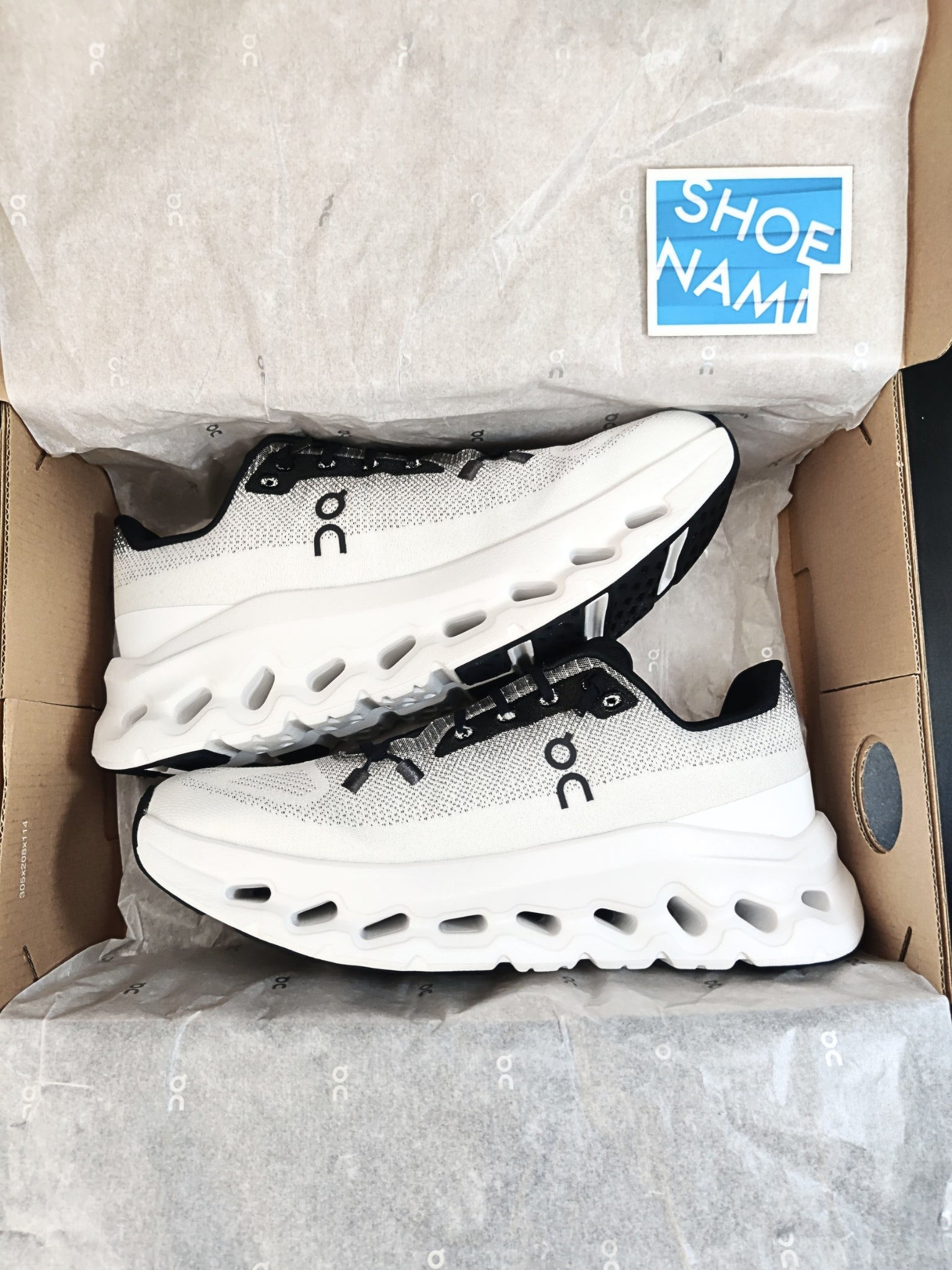 on-cloudtilt-black-ivory-womens-3WE10051430-10