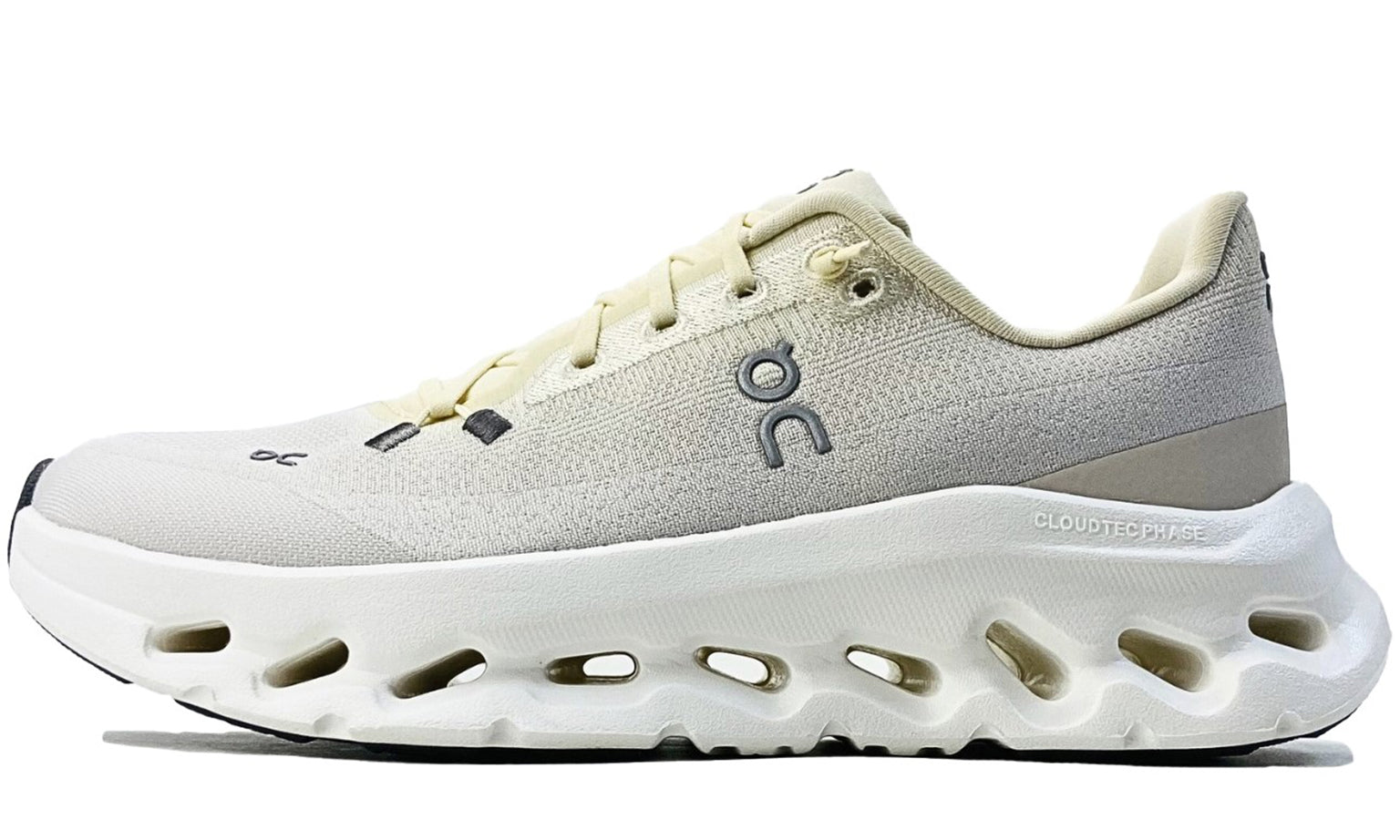 on-cloudtilt-castor-pearl-womens-3WE10054312-1