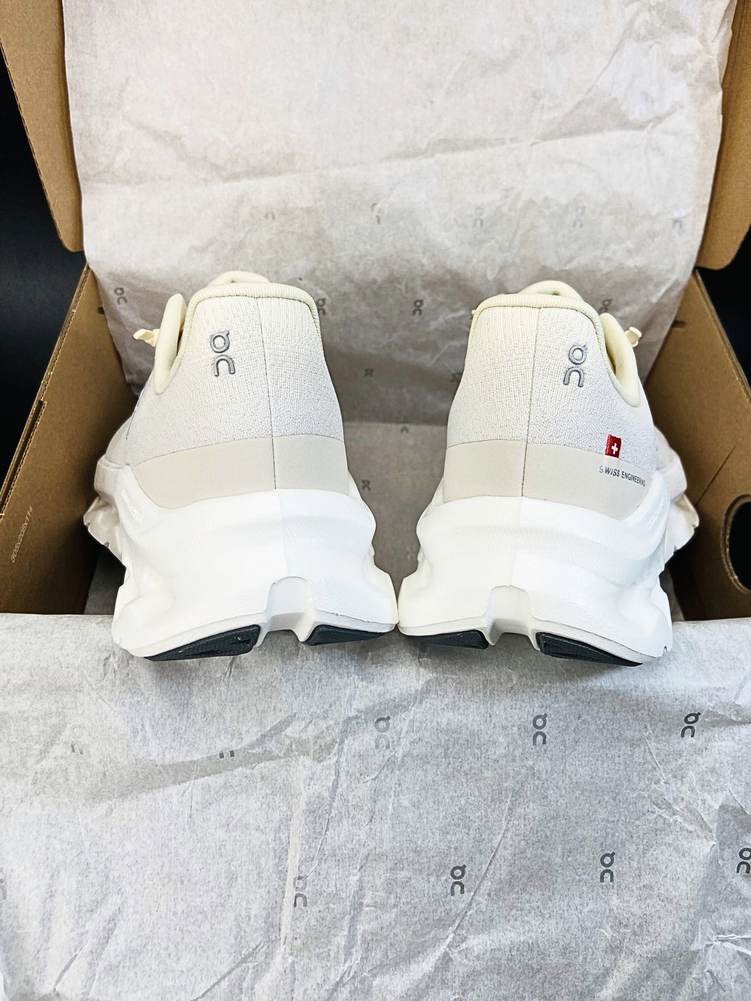 on-cloudtilt-castor-pearl-womens-3WE10054312-6