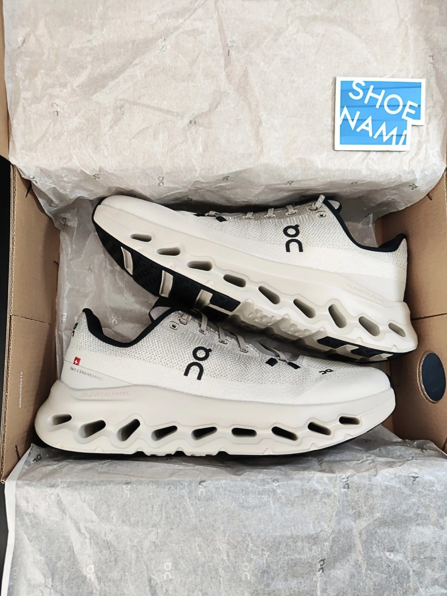 on-cloudtilt-cinder-sand-mens-3ME10103284-4