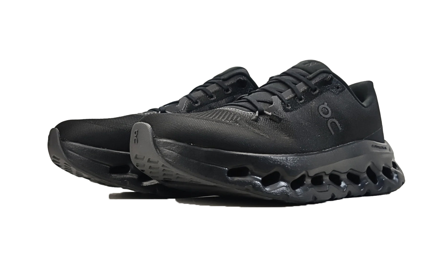 on-cloudtilt-eclipse-black-mens-3ME10100264-7