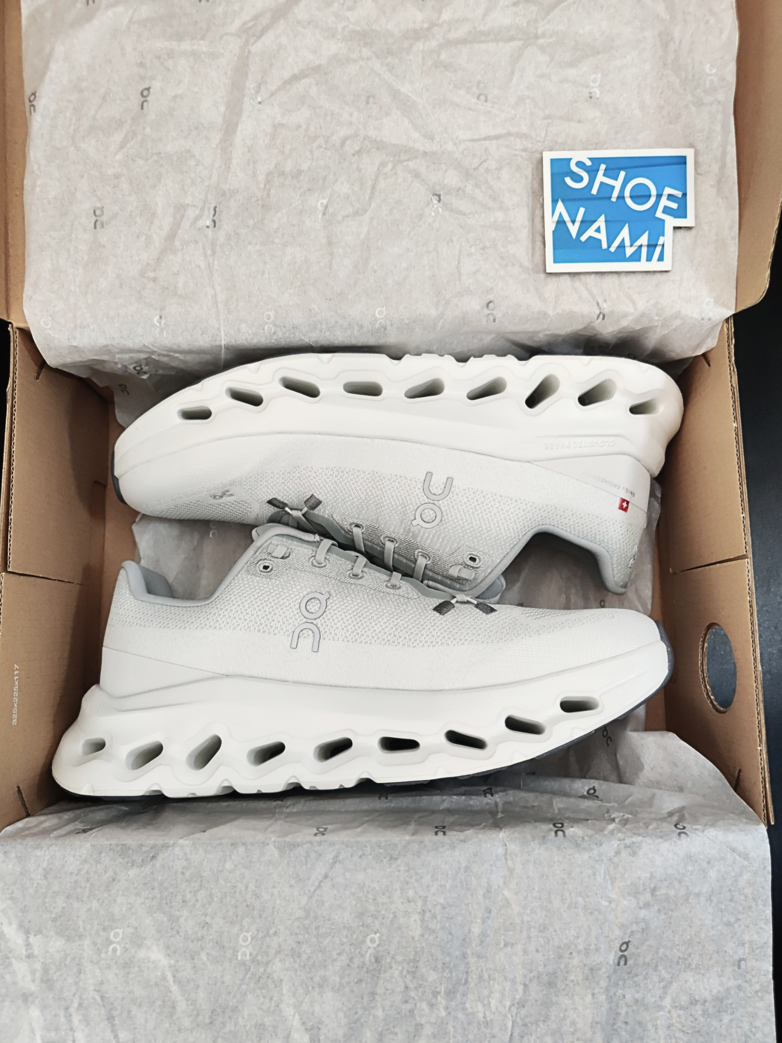 on-cloudtilt-glacier-ice-mens-3ME10103740-2