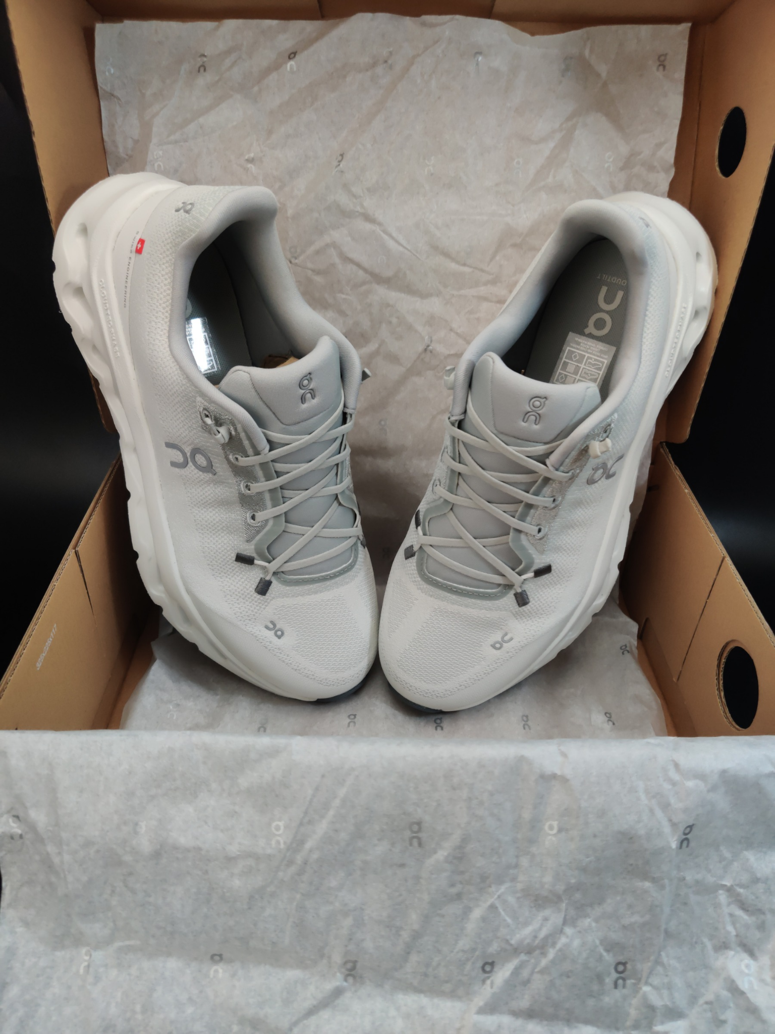 on-cloudtilt-glacier-ice-mens-3ME10103740-5