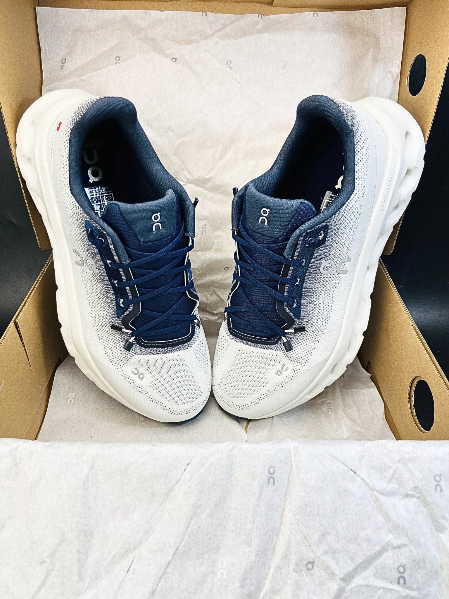 on-cloudtilt-midnight-ice-mens-3ME10101764-5