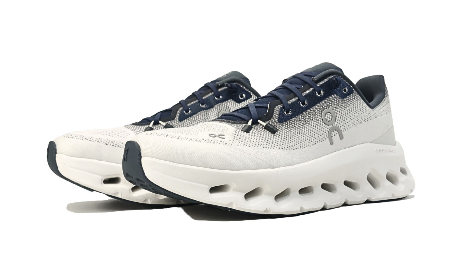 on-cloudtilt-midnight-ice-womens-3WE10051764-7