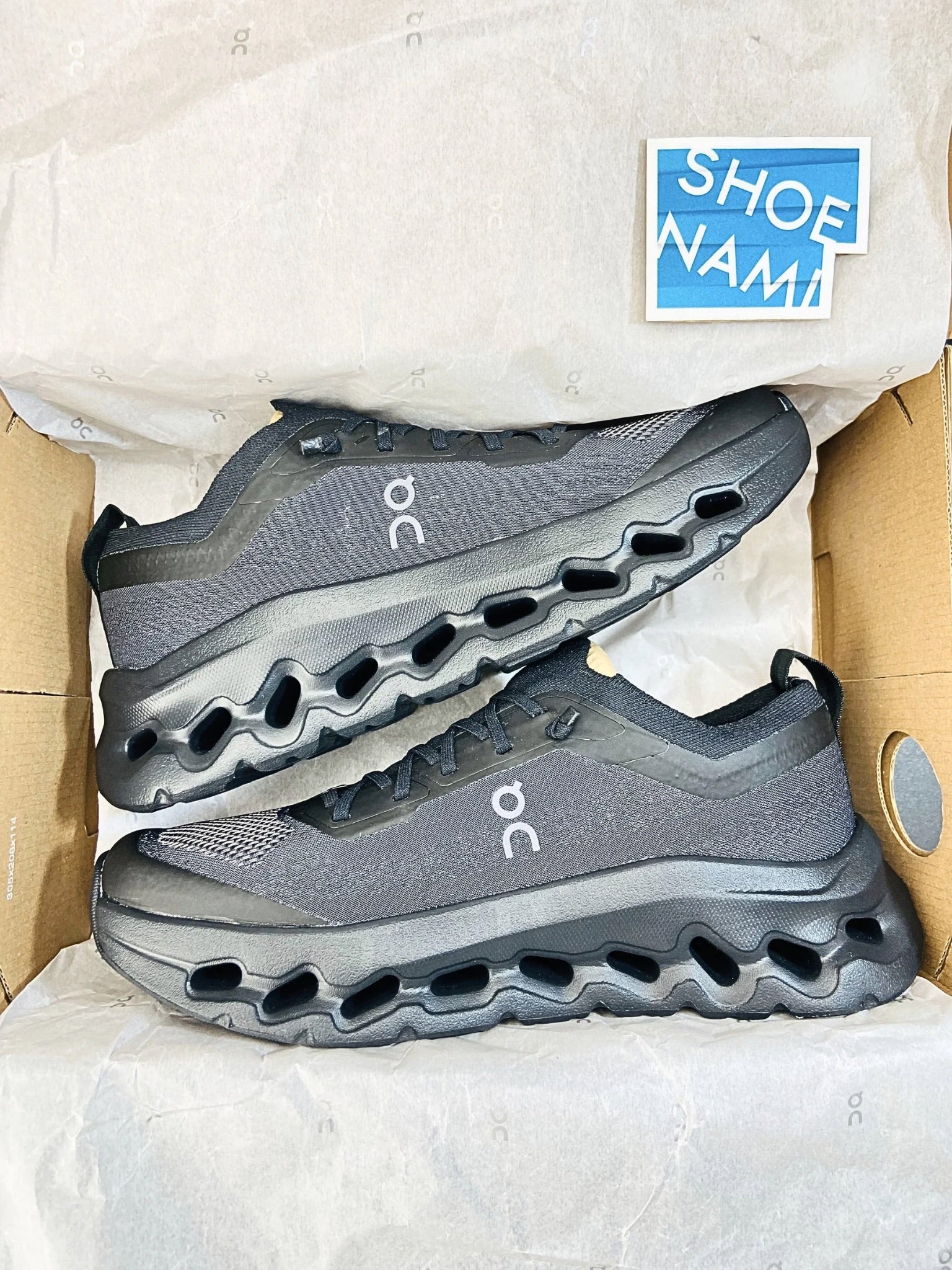 on-cloudtilt-moon-all-black-womens-3WF30421043-4