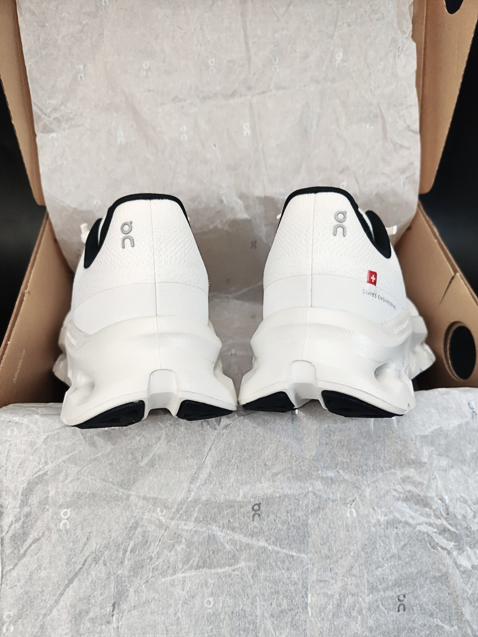 on-cloudtilt-pearl-ice-womens-3WE10052531-7