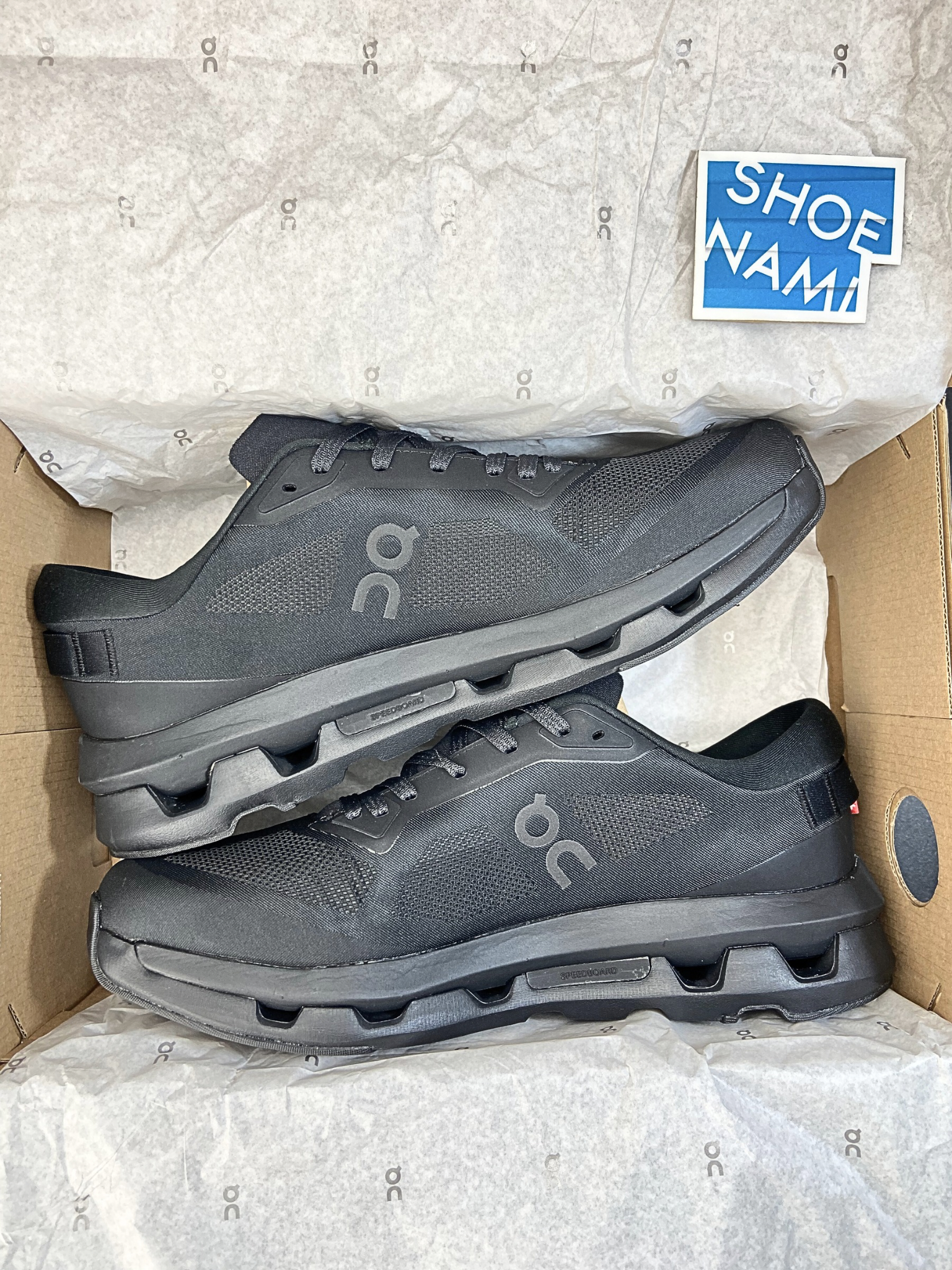 on-cloudzone-black-eclipse-mens-3MF10080106-3