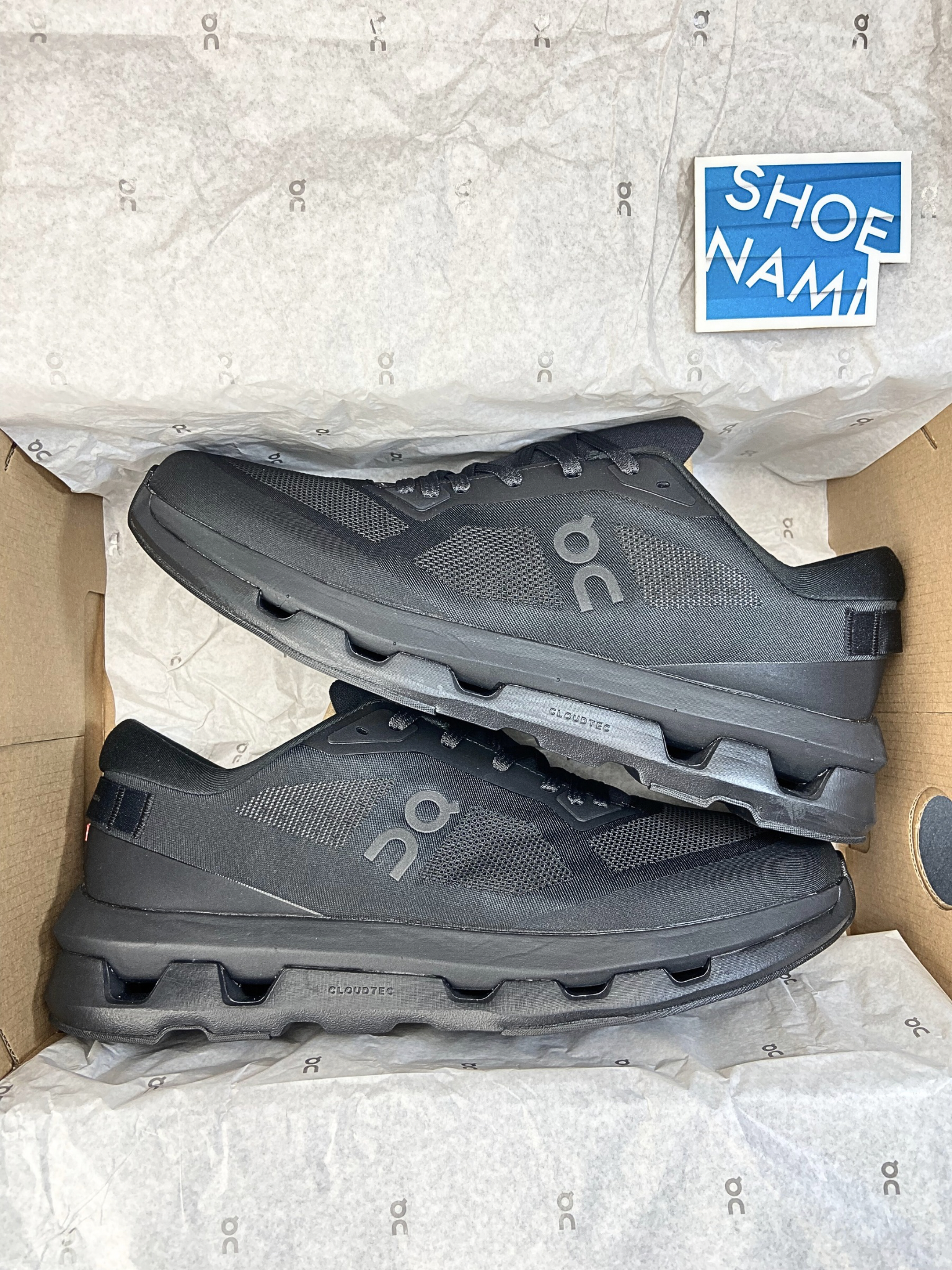 on-cloudzone-black-eclipse-mens-3MF10080106-4