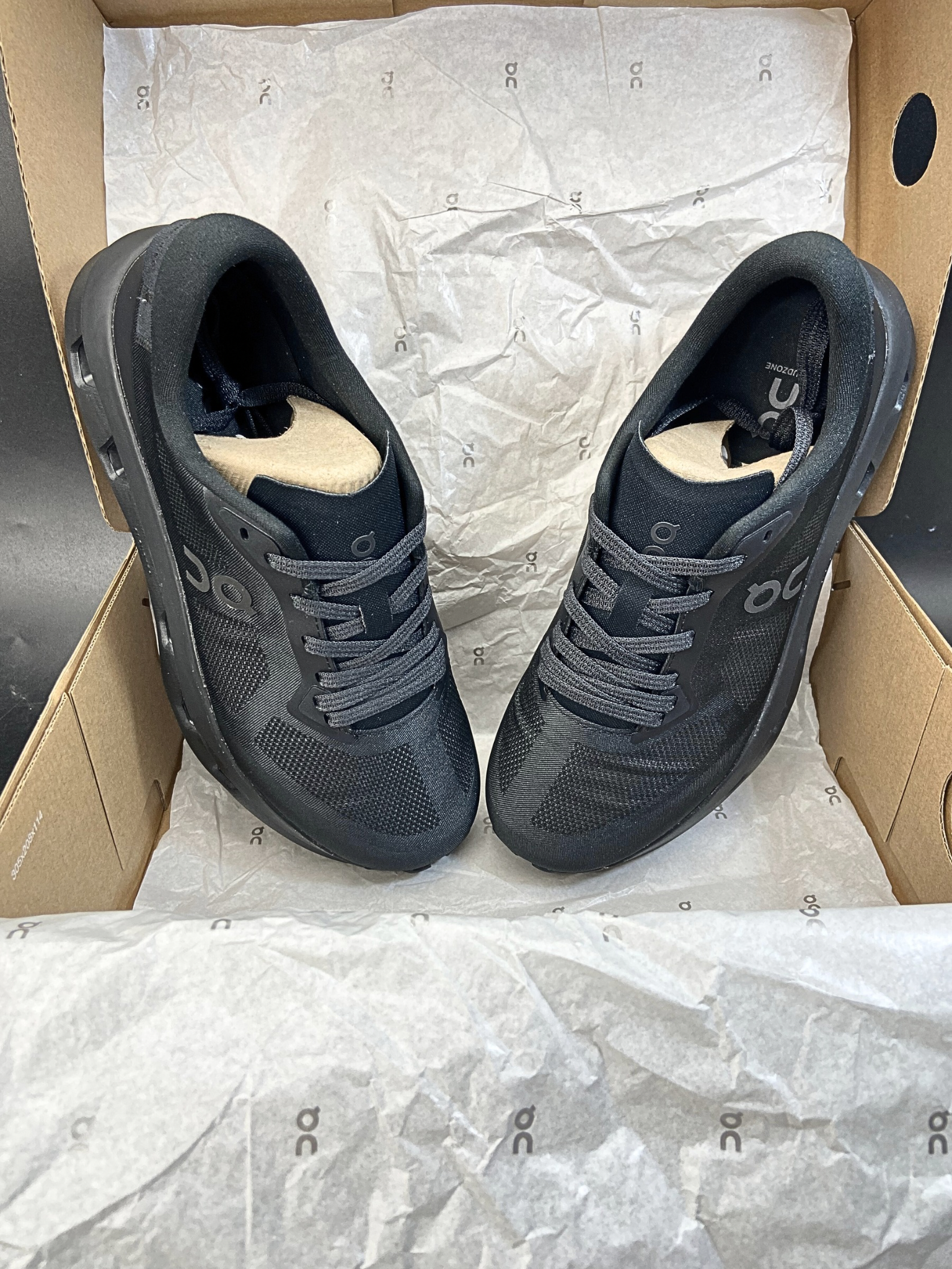 on-cloudzone-black-eclipse-womens-3WF10070106-5