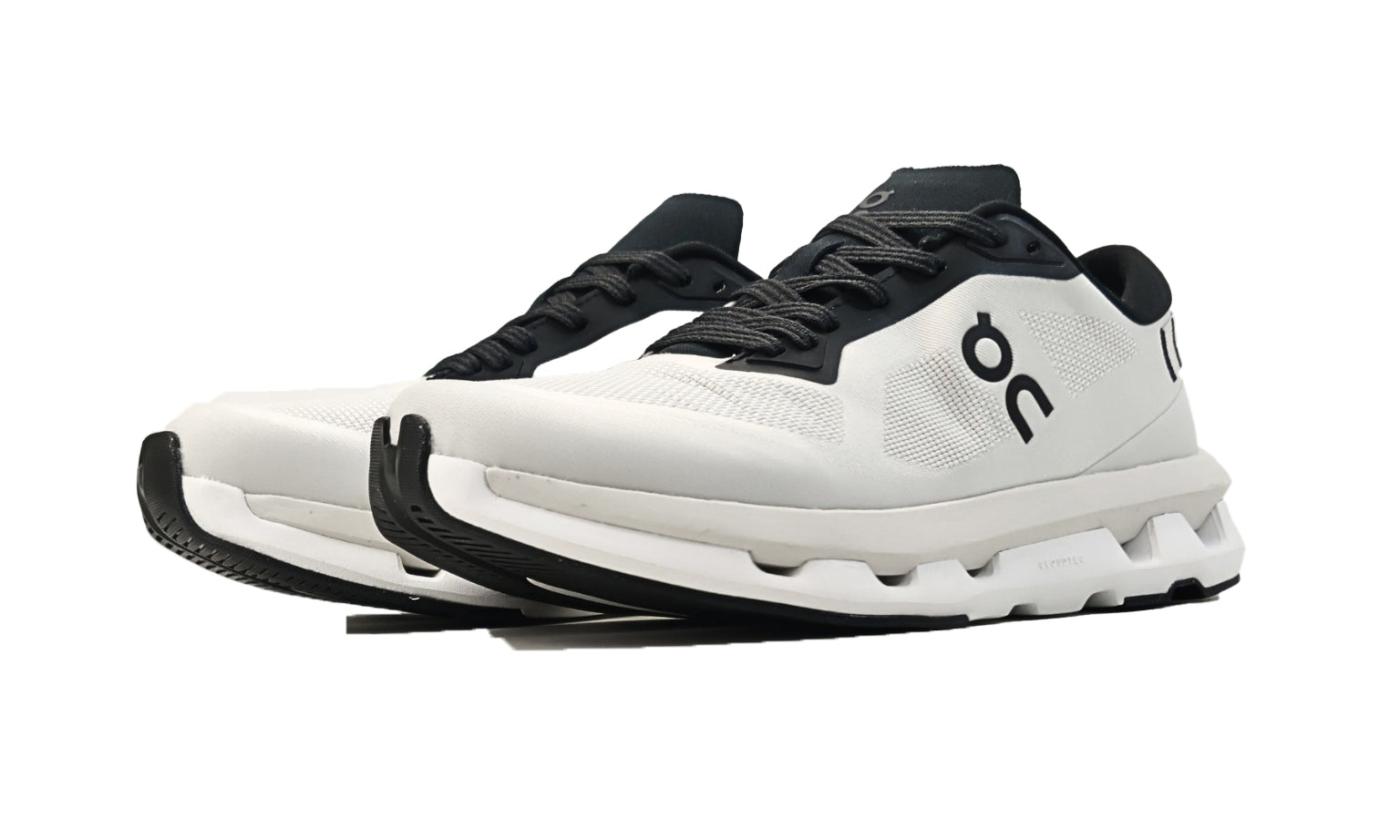 on-cloudzone-ice-black-womens-3WF10071926-2
