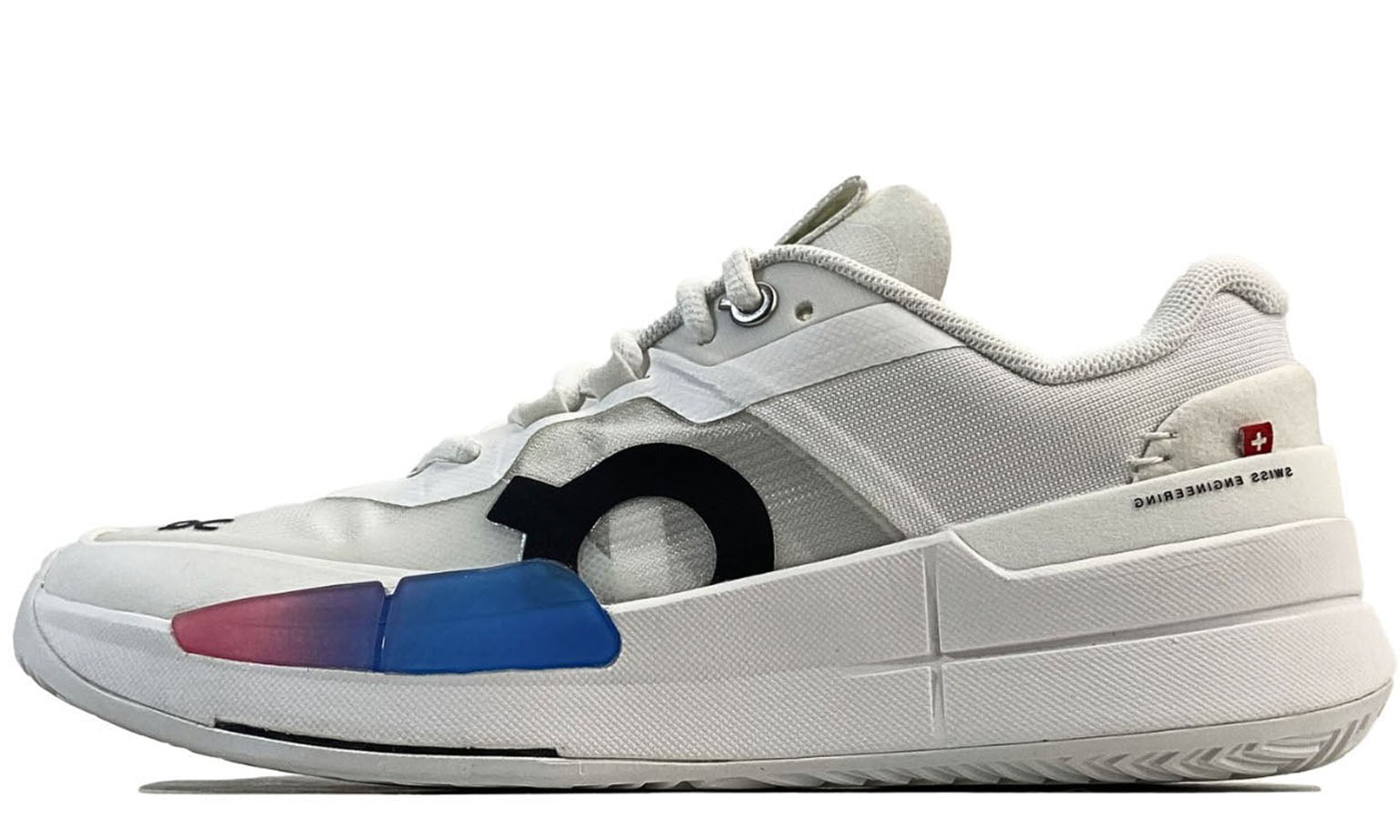 On THE ROGER Pro 2 'White Malibu' (W)