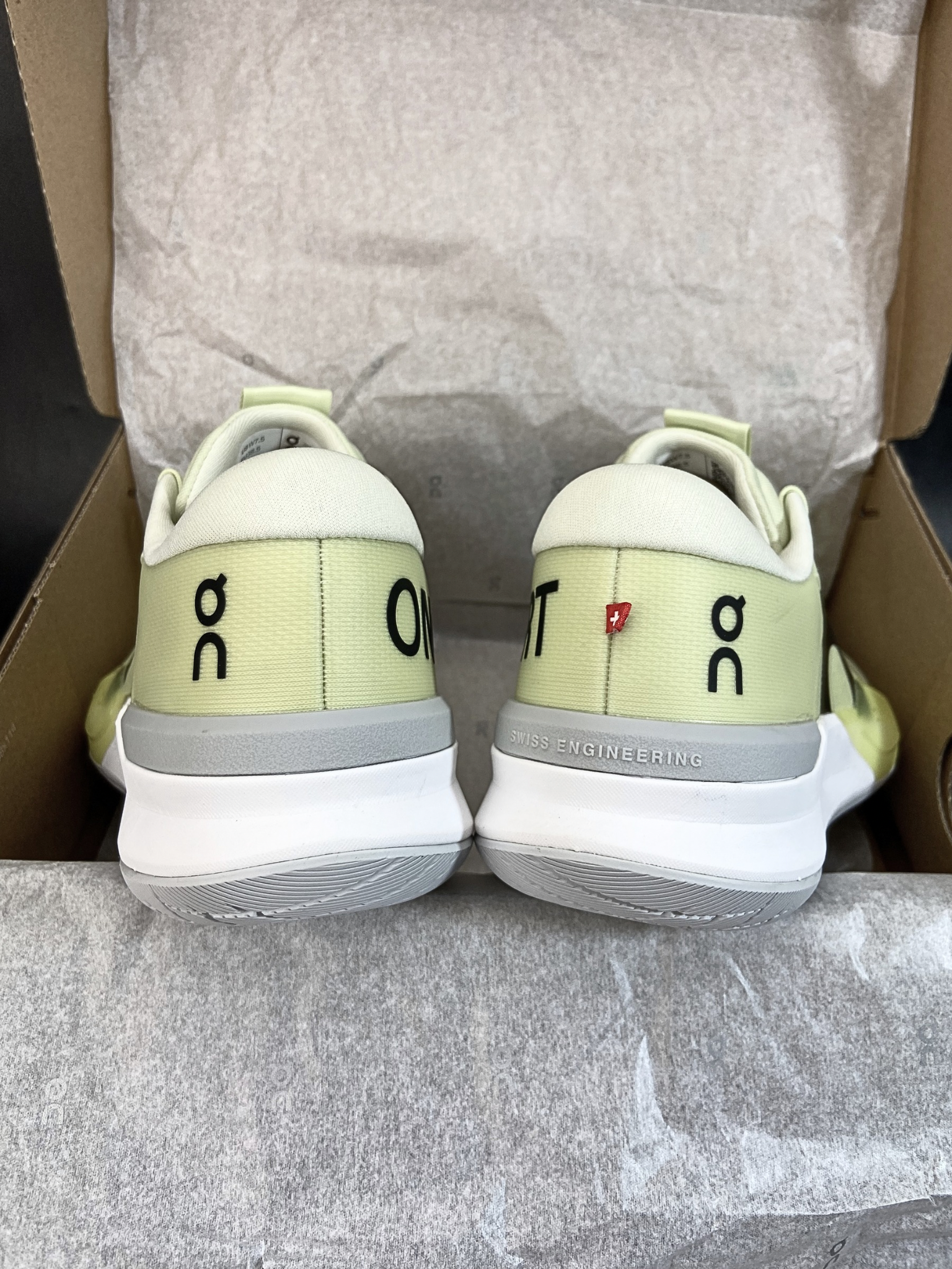 On The Roger Pro 3 'Linen Lime' (W)