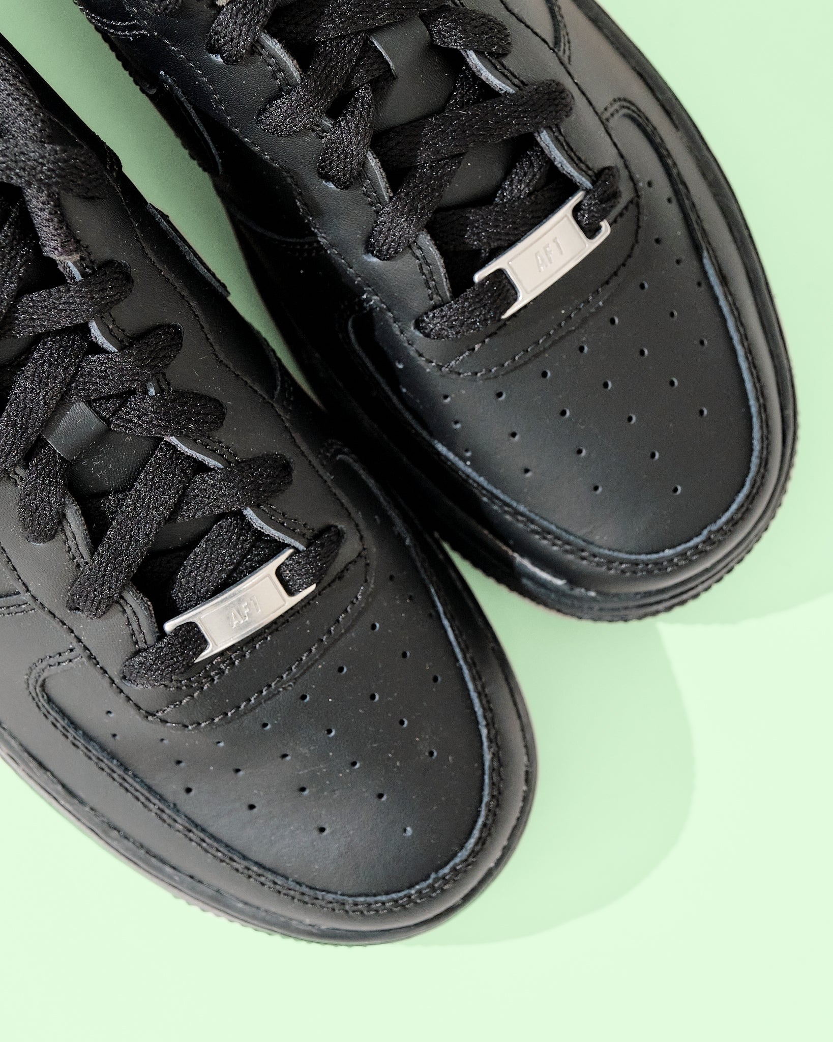 Black air outlet force 1 leather