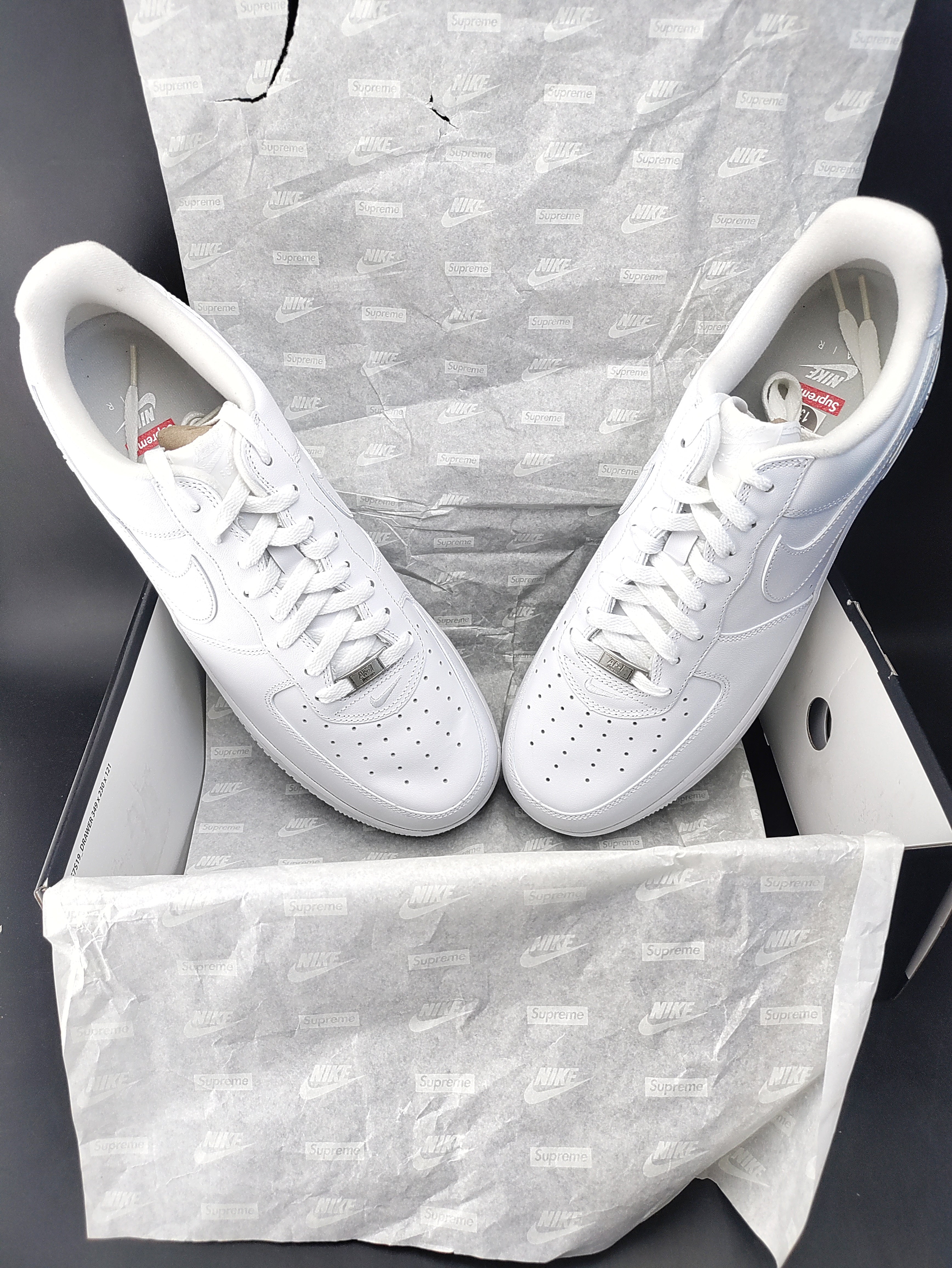 White nike supreme sneakers Clearance