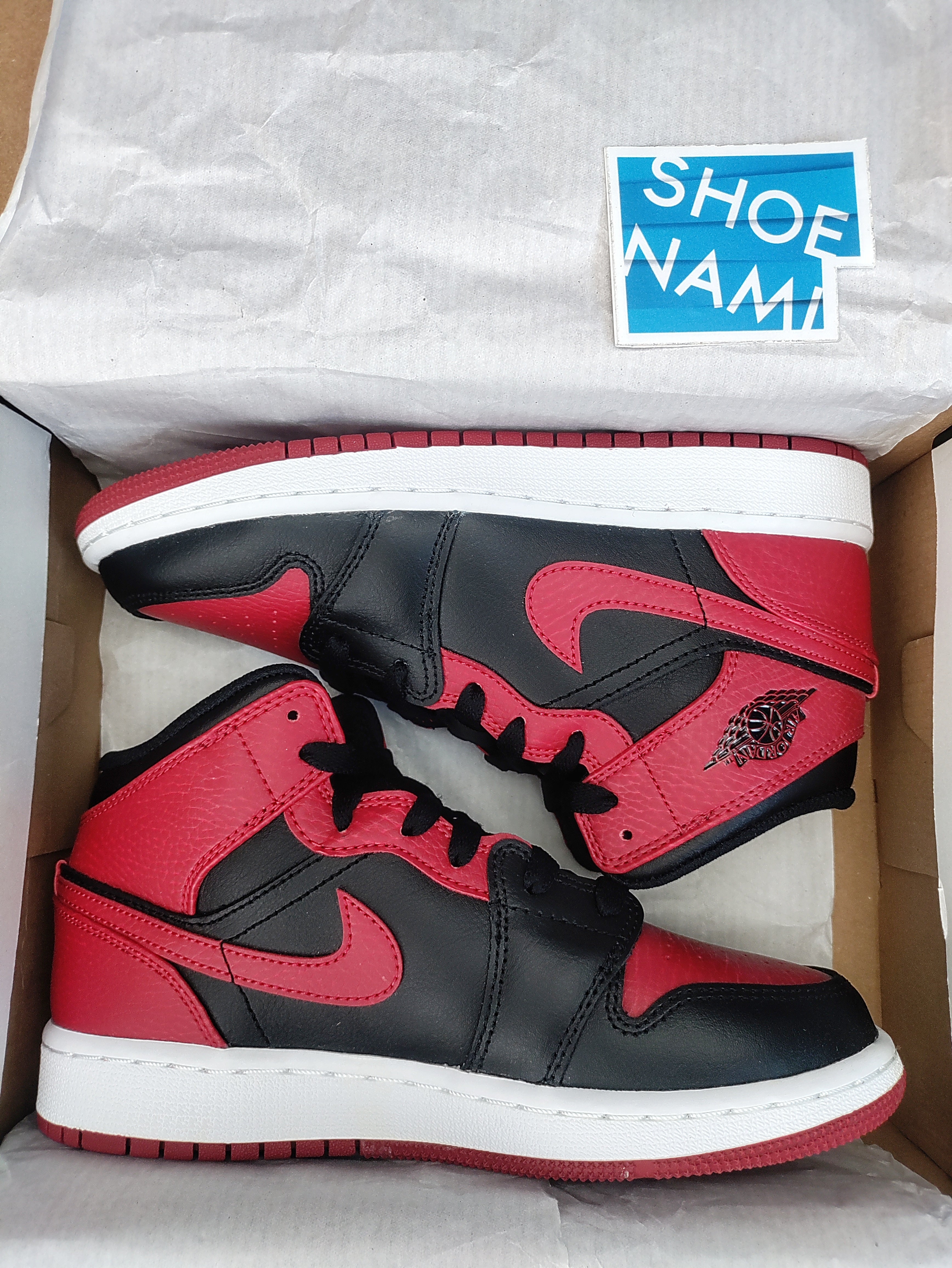 Jordan 1 mid outlet black gym red white