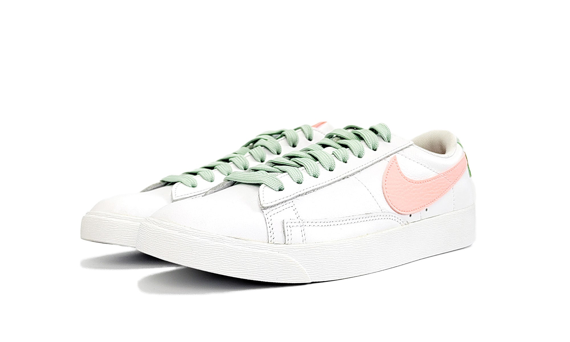 Nike Blazer Low LE 'Bleached Coral'