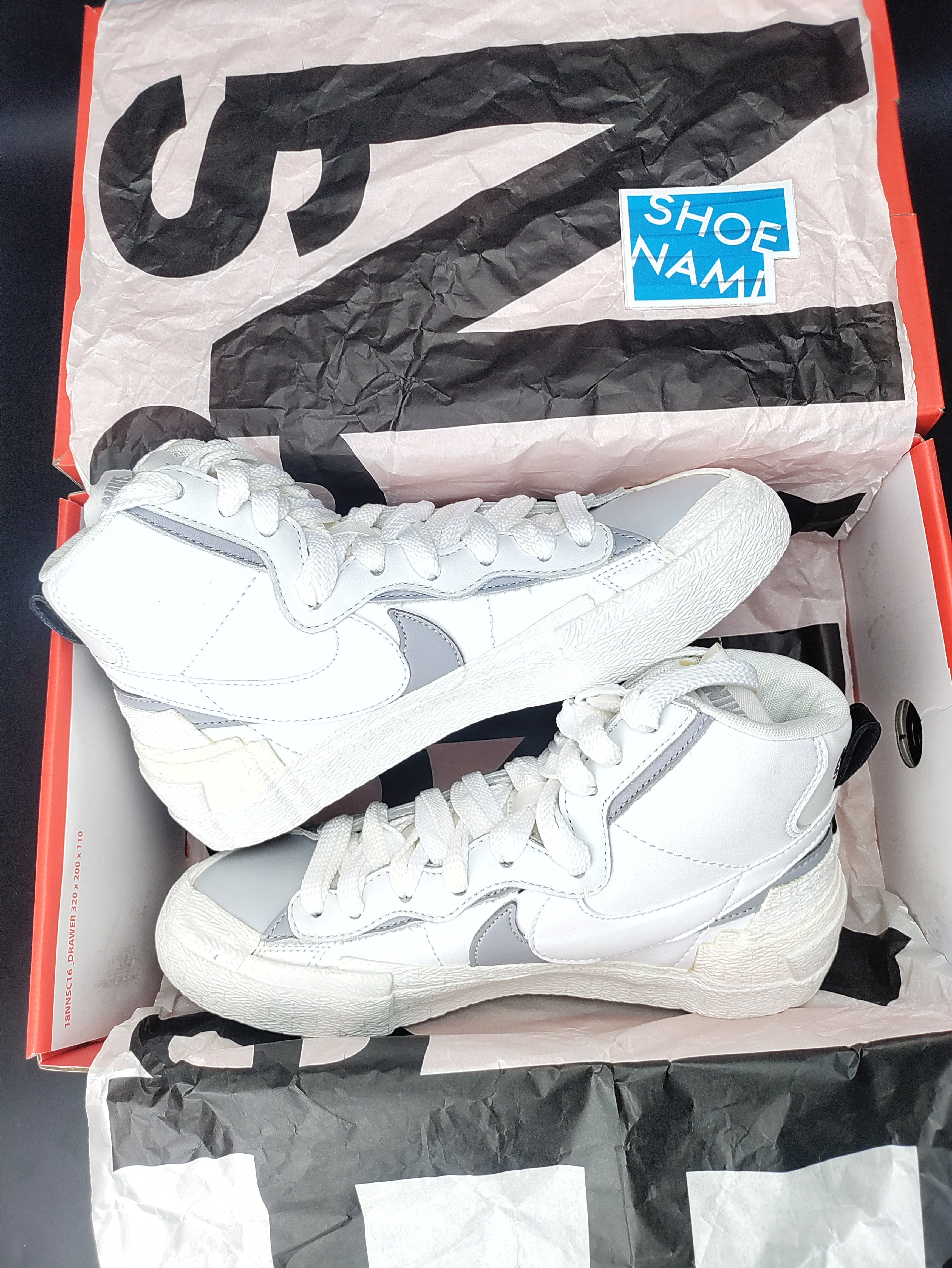 Nike x hotsell sacai white