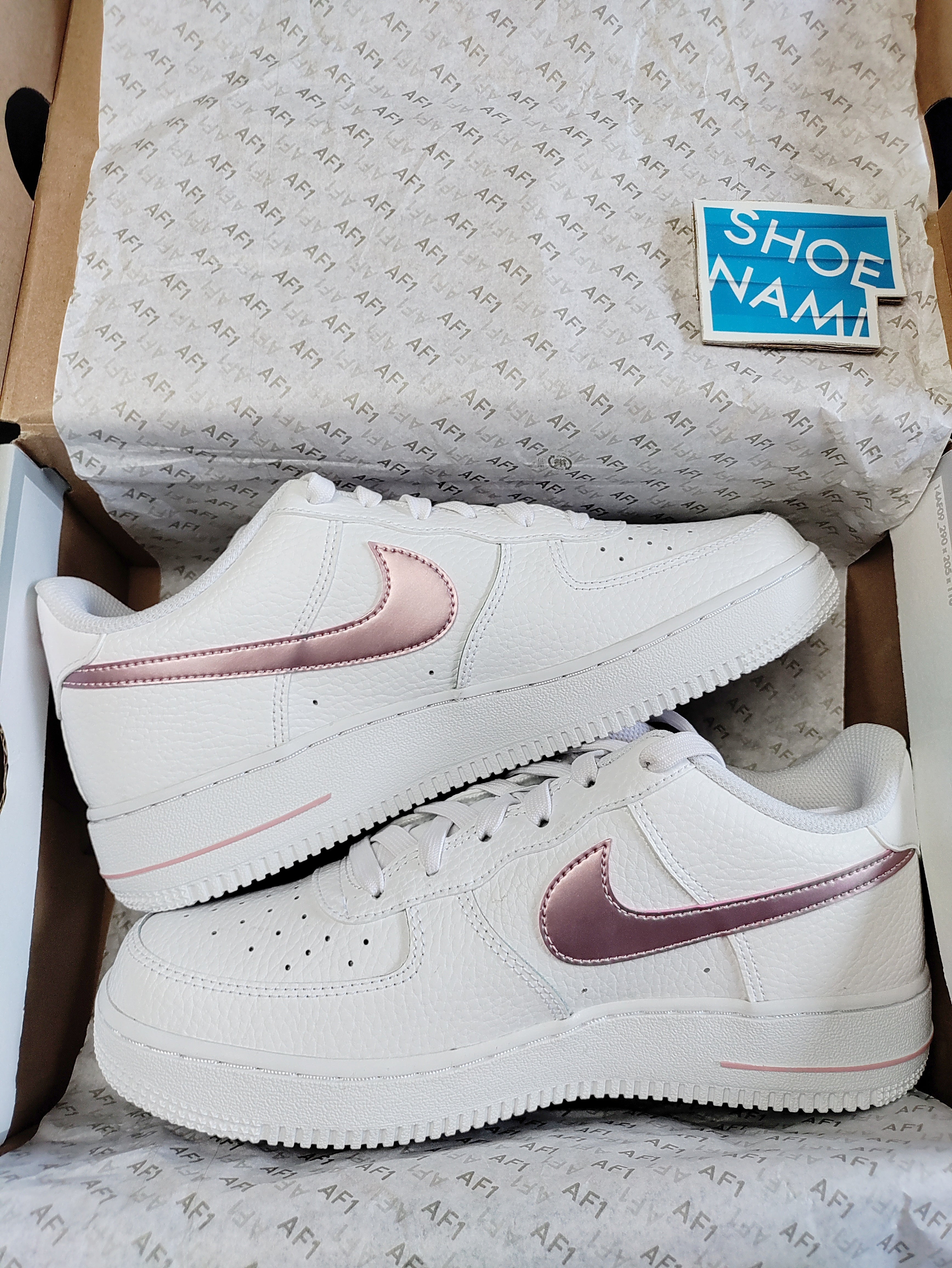 Nike air force clearance 1 white pink tick