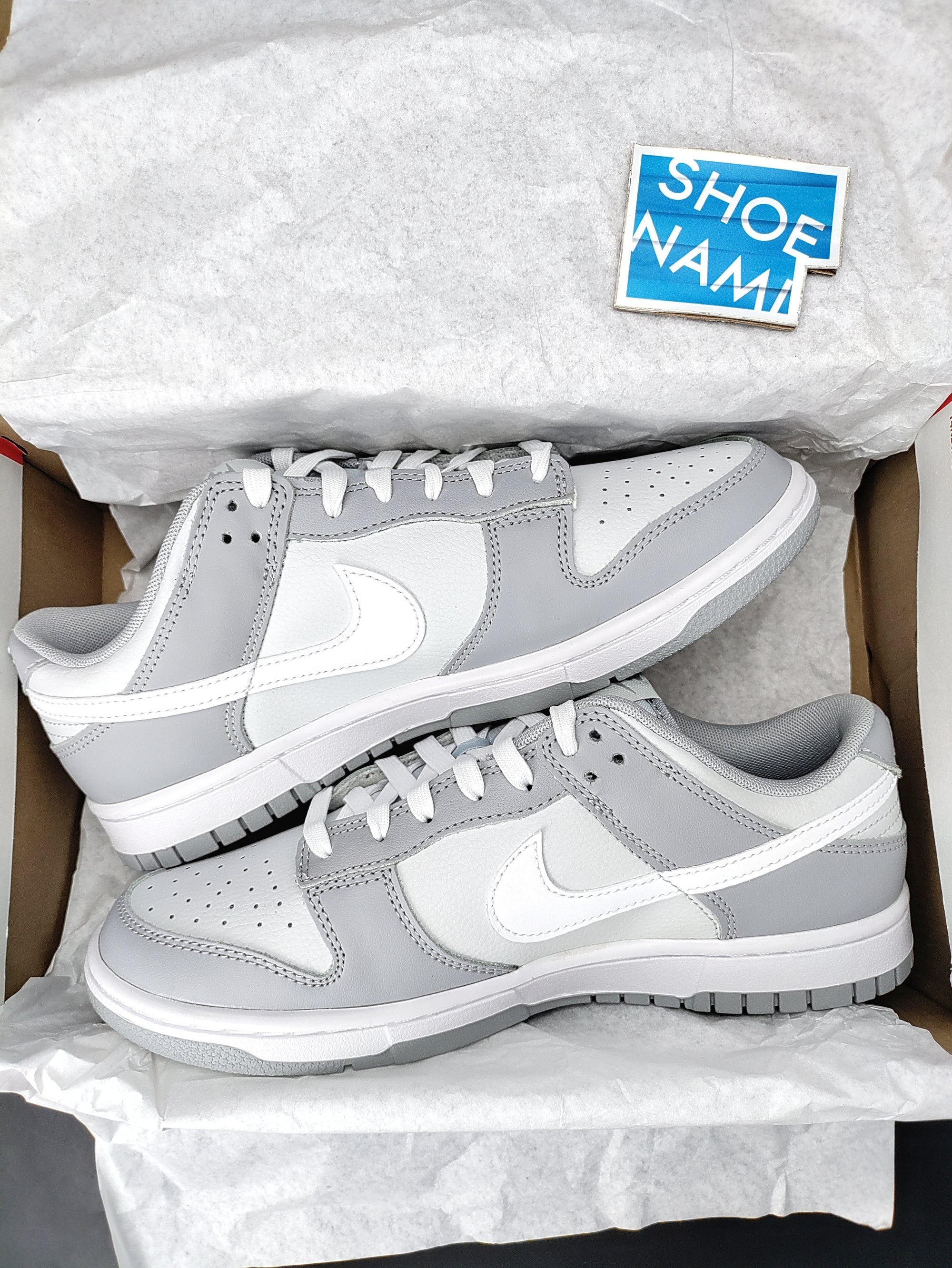 dunk low black platinum white