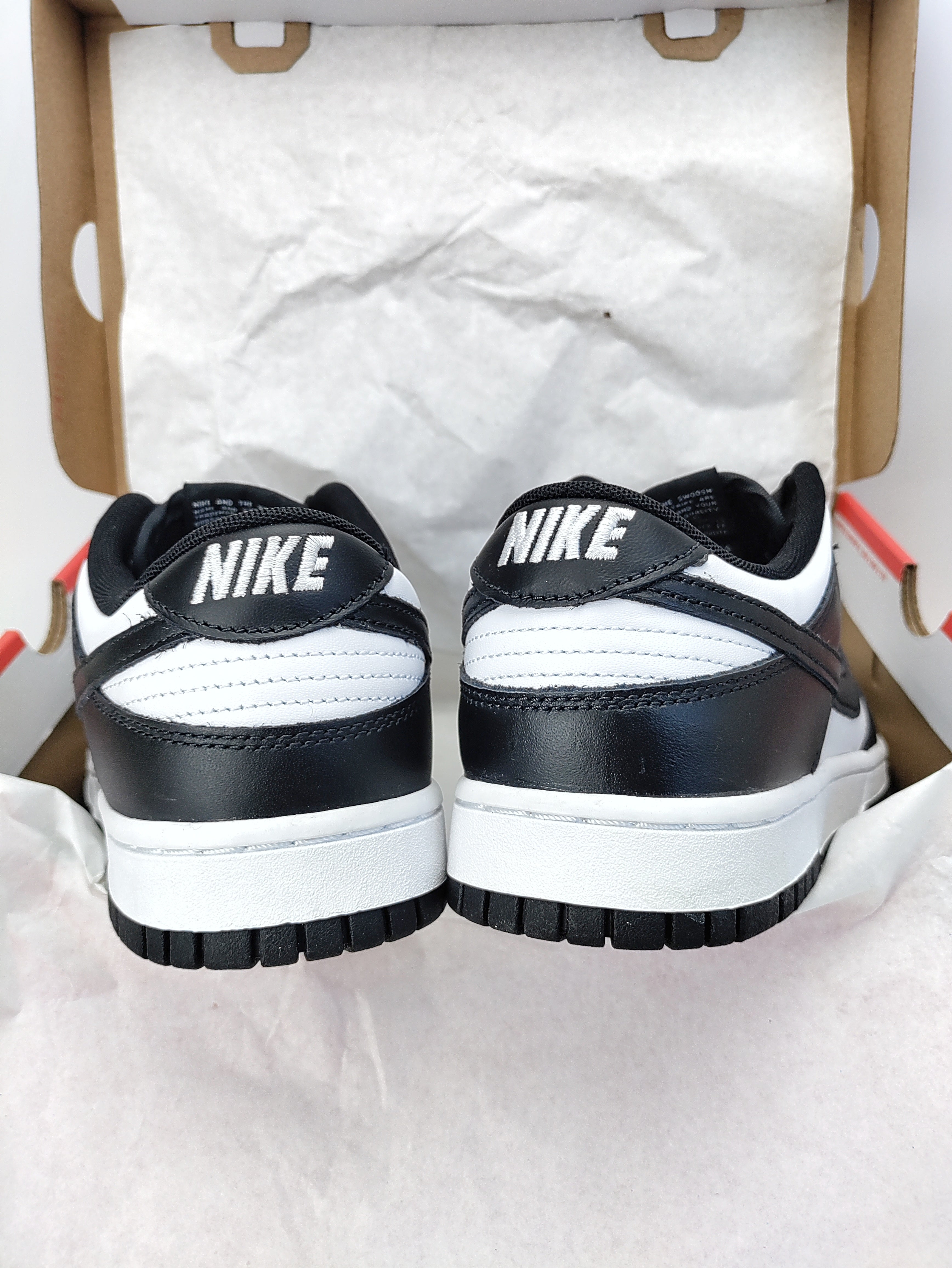 Nike Dunk Low Retro White Black Panda hotsell DD1391-100