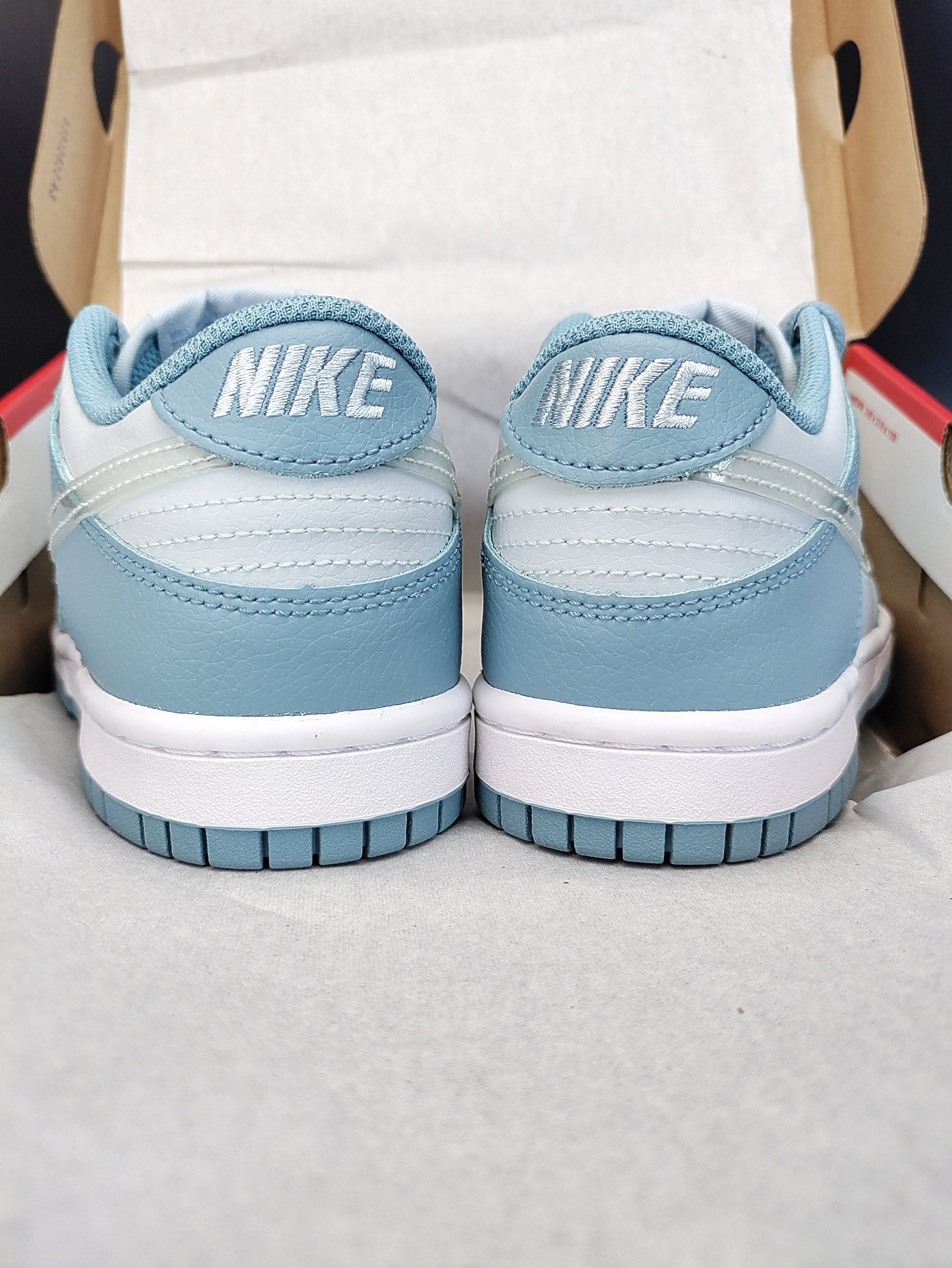 Nike Dunk Low (GS) 'Clear Blue Swoosh'