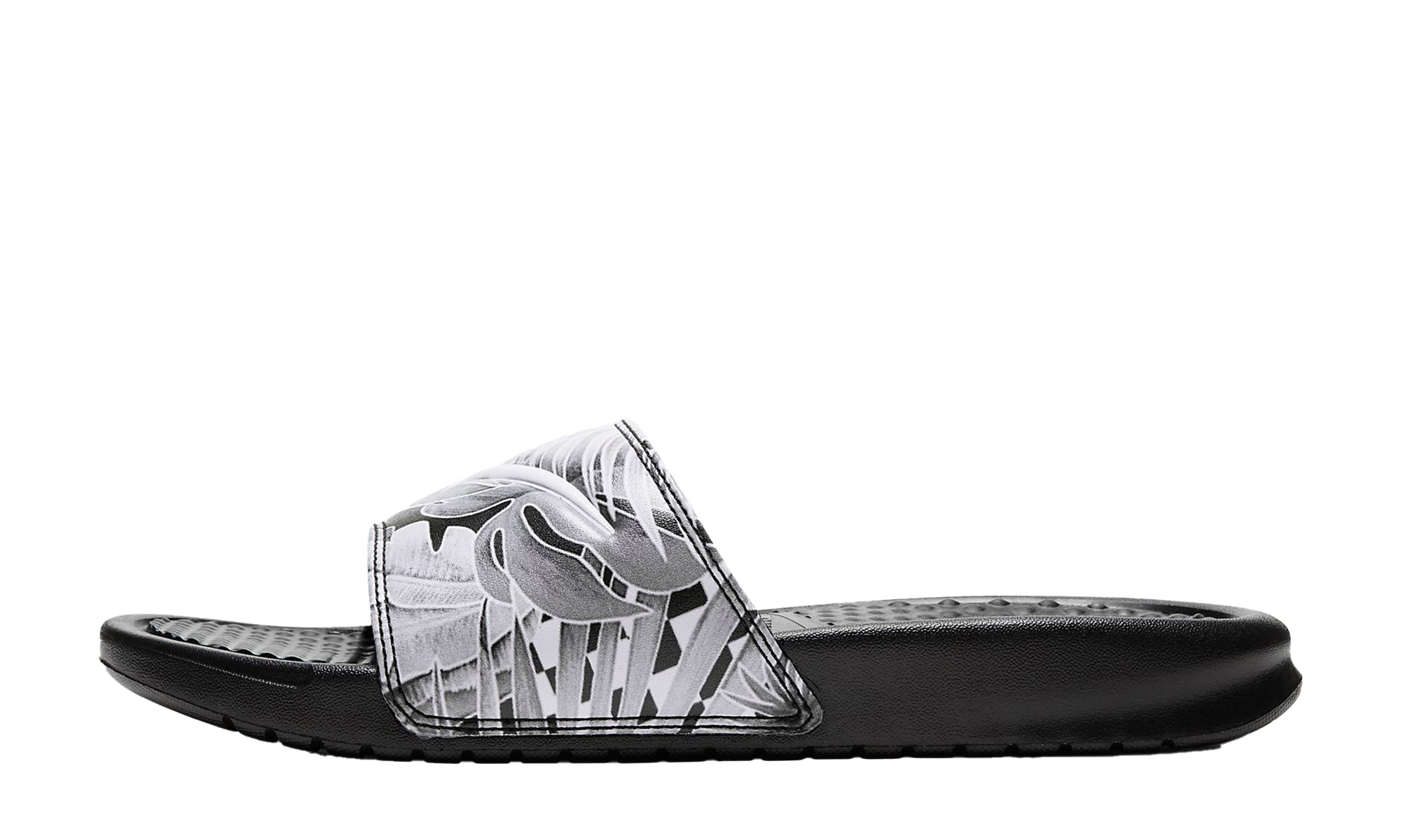 Nike benassi slide black white on sale